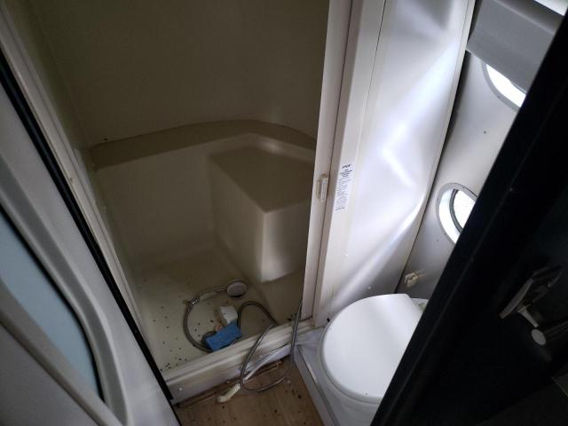 1STCFYJ216J518732 - 2006 AIRS INTERNATIO 银色 照片 8