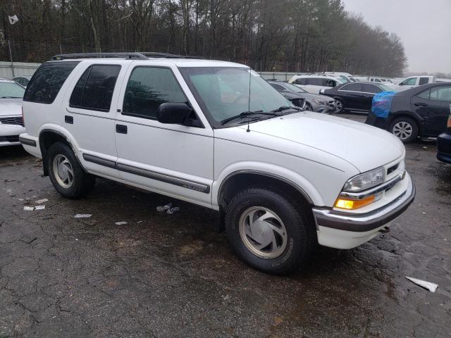 1GNDT13W0XK177510 - 1999 CHEVROLET BLAZER WHITE photo 4