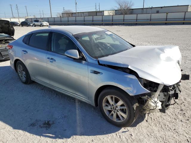 5XXGT4L39JG208512 - 2018 KIA OPTIMA LX SILVER photo 4