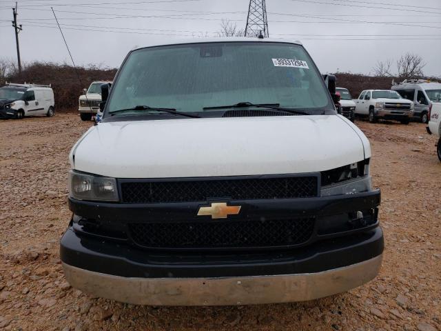 1GCWGBFG6L1269527 - 2020 CHEVROLET EXPRESS G2 WHITE photo 5