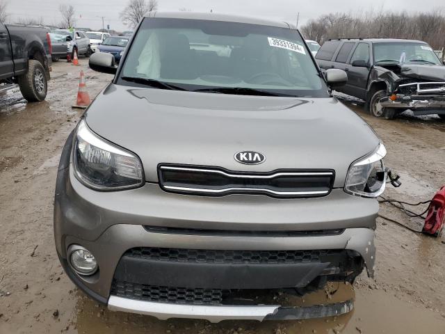 KNDJP3A52H7422494 - 2017 KIA SOUL + GRAY photo 5