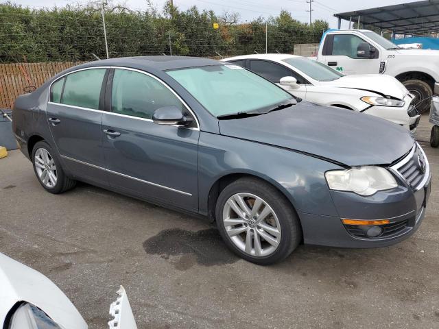 WVWJK73CX9P054987 - 2009 VOLKSWAGEN PASSAT TURBO GRAY photo 4