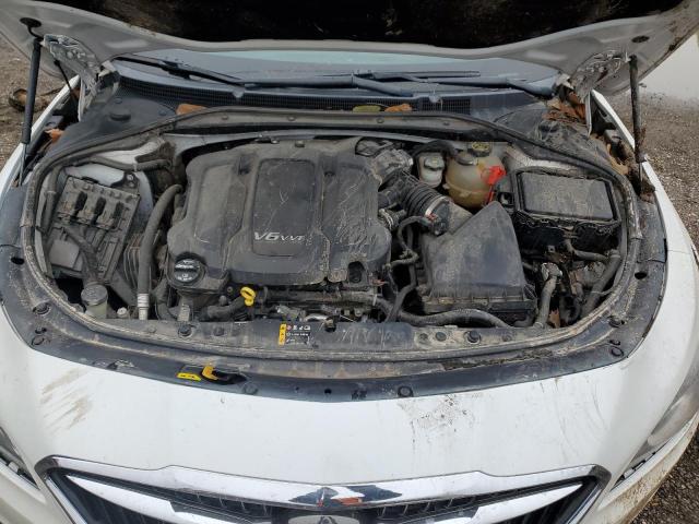 1G4ZP5SS9JU141220 - 2018 BUICK LACROSSE ESSENCE WHITE photo 11