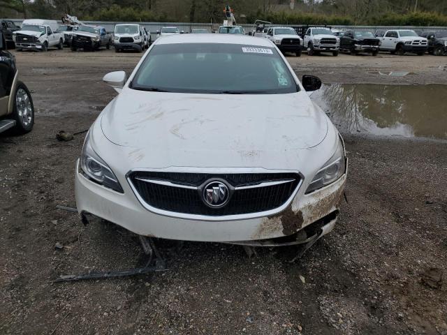 1G4ZP5SS9JU141220 - 2018 BUICK LACROSSE ESSENCE WHITE photo 5