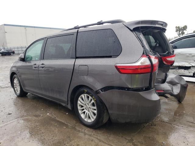 5TDYK3DC6FS611384 - 2015 TOYOTA SIENNA XLE GRAY photo 2