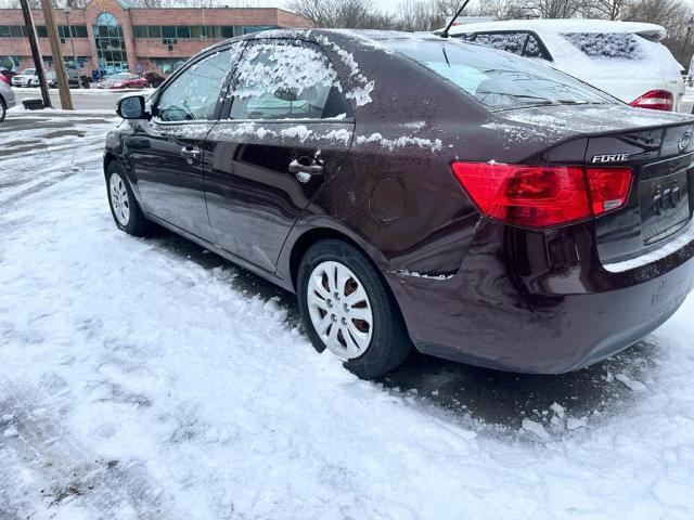 KNAFU4A29A5231258 - 2010 KIA FORTE EX PURPLE photo 2