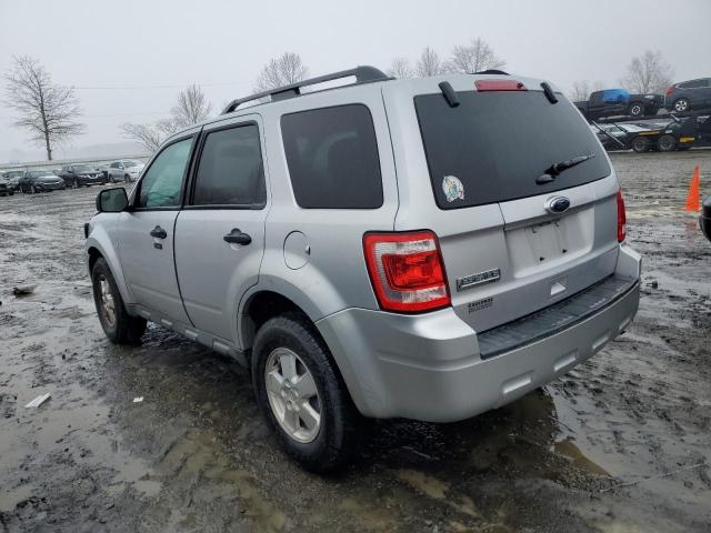 1FMCU0D74BKC01511 - 2011 FORD ESCAPE XLT SILVER photo 2