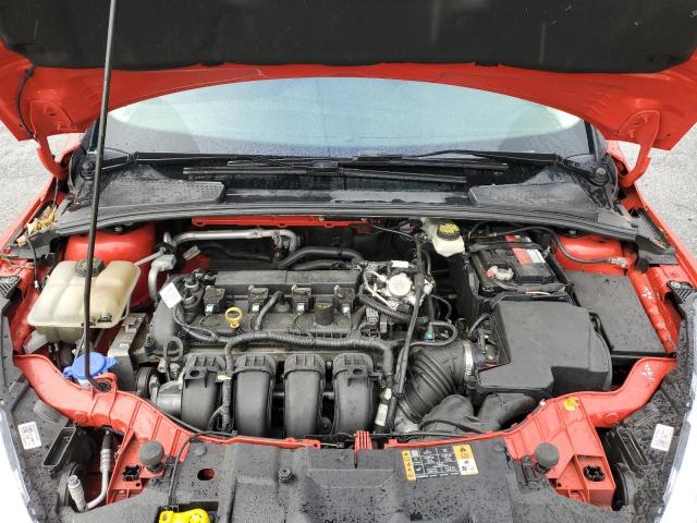 1FADP3K24HL216723 - 2017 FORD FOCUS SE RED photo 11