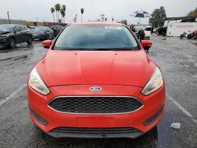 1FADP3K24HL216723 - 2017 FORD FOCUS SE RED photo 5