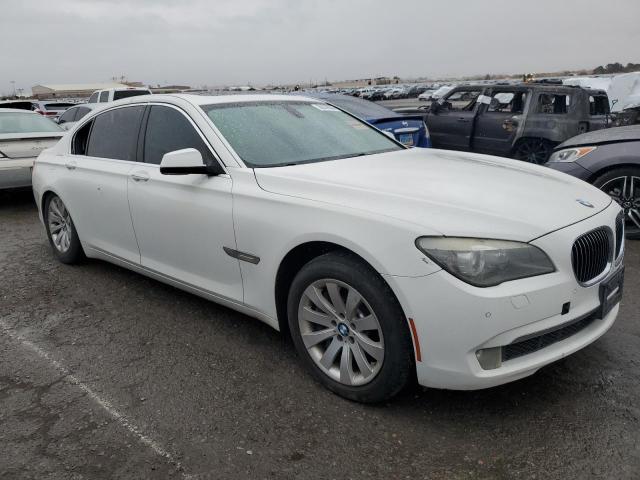 WBAKB8C59BCY65539 - 2011 BMW 750 LI WHITE photo 4