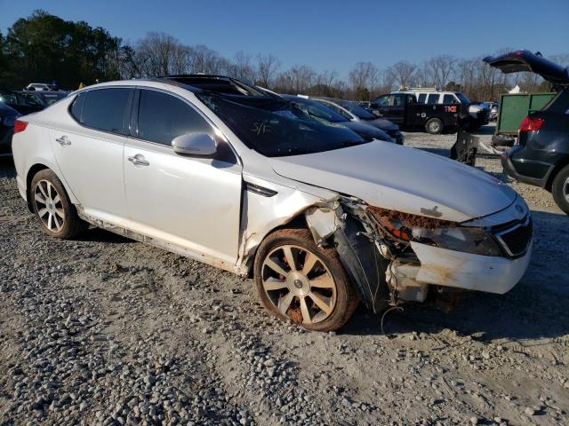 5XXGR4A65CG055139 - 2012 KIA OPTIMA SX WHITE photo 4