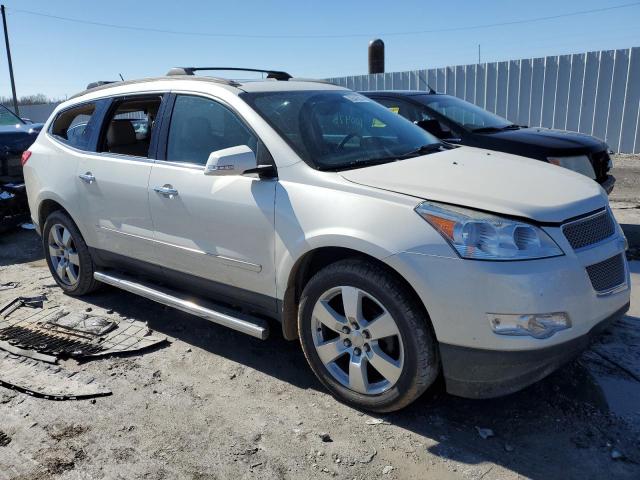 1GNKRLED5BJ260698 - 2011 CHEVROLET TRAVERSE LTZ WHITE photo 4