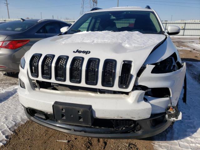 1C4PJMCX7JD589618 - 2018 JEEP CHEROKEE LATITUDE WHITE photo 5