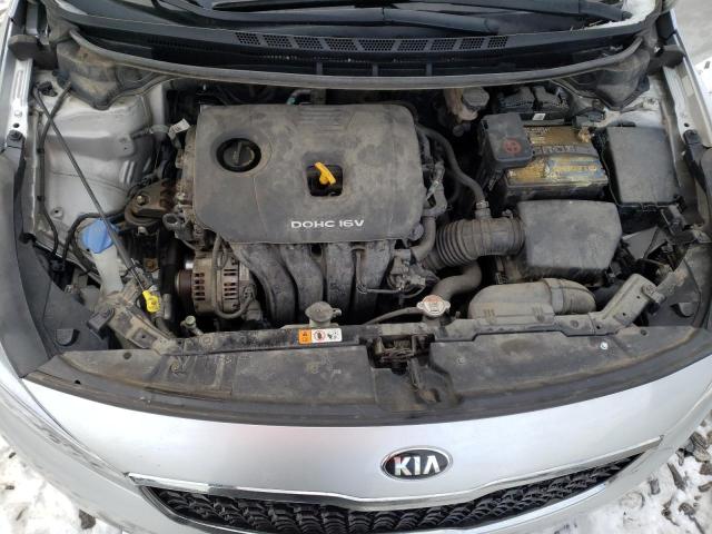 3KPFK4A72JE272730 - 2018 KIA FORTE LX SILVER photo 11