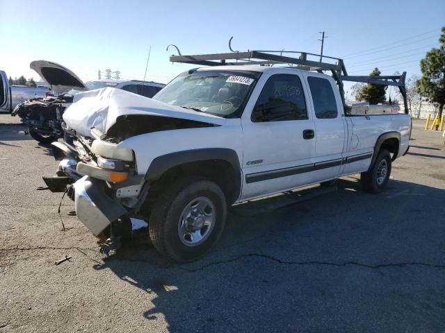 1GCGK29U7YE397683 - 2000 CHEVROLET SILVERADO K2500 WHITE photo 1