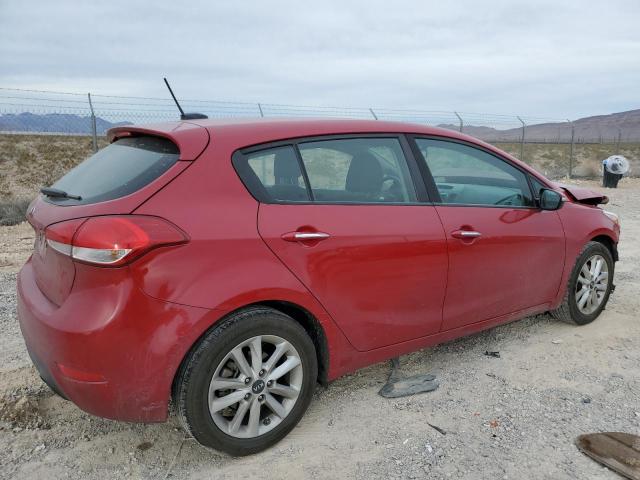 KNAFK5A86H5681119 - 2017 KIA FORTE LX RED photo 3