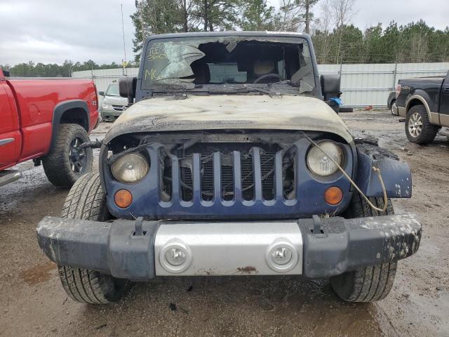 1C4HJWEG3DL627725 - 2013 JEEP WRANGLER U SAHARA BLUE photo 5