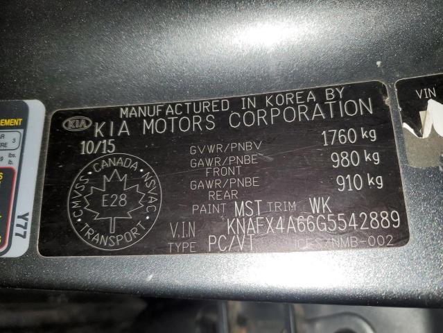 KNAFX4A66G5542889 - 2016 KIA FORTE LX SILVER photo 12