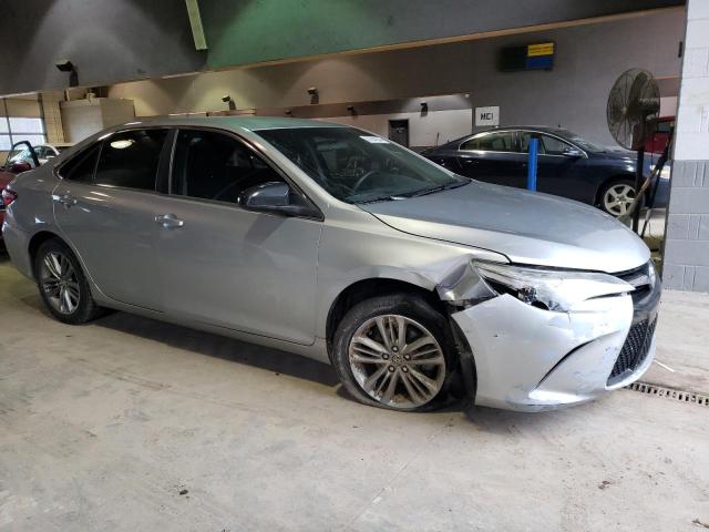 4T1BF1FK6FU072307 - 2015 TOYOTA CAMRY LE SILVER photo 4