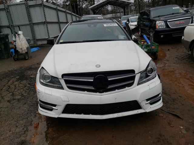 WDDGJ4HB6DG080268 - 2013 MERCEDES-BENZ C 250 WHITE photo 5