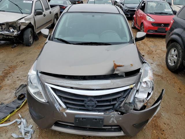 3N1CN7AP5GL805690 - 2016 NISSAN VERSA S GRAY photo 5