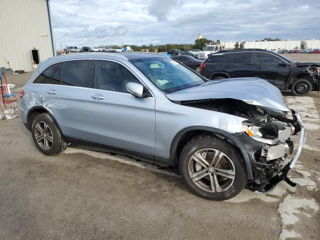 WDC0G4JB2GF022313 - 2016 MERCEDES-BENZ GLC 300 SILVER photo 4