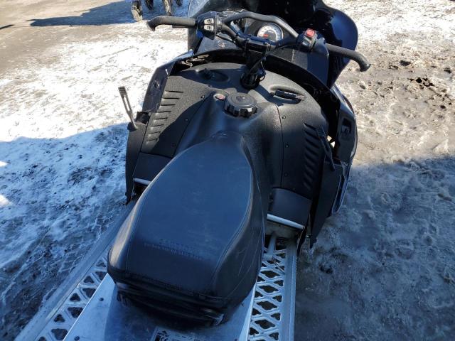 4UF08SNW98T120965 - 2008 ARCC SNOWMOBILE BLACK photo 5