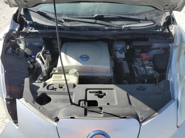 1N4AZ0CP9FC318618 - 2015 NISSAN LEAF S SILVER photo 11