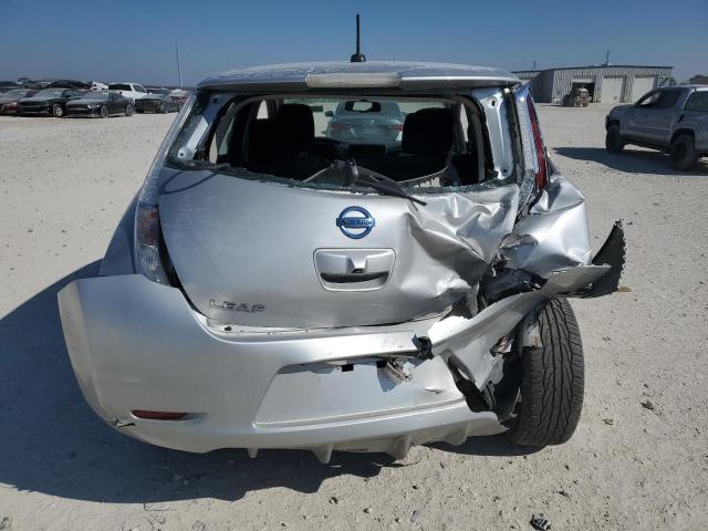 1N4AZ0CP9FC318618 - 2015 NISSAN LEAF S SILVER photo 6