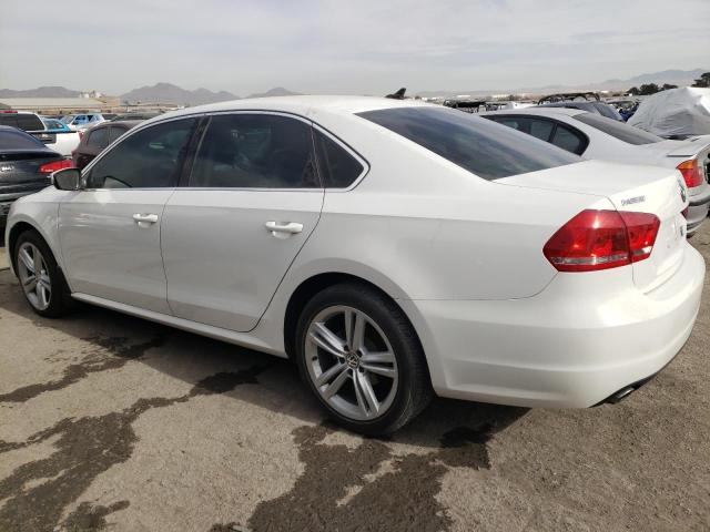 1VWBV7A35FC031762 - 2015 VOLKSWAGEN PASSAT SE WHITE photo 2