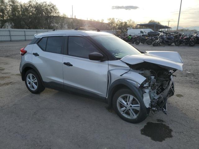 3N1CP5CU8KL563066 - 2019 NISSAN KICKS S SILVER photo 4