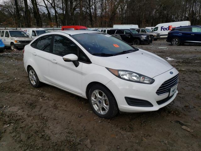 3FADP4BJ5GM103146 - 2016 FORD FIESTA SE WHITE photo 4