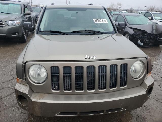 1J8FT28W58D728142 - 2008 JEEP PATRIOT SPORT TAN photo 5