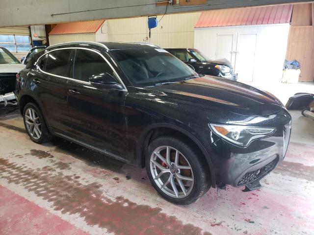 ZASFAKBN0J7B82214 - 2018 ALFA ROMEO STELVIO TI BLACK photo 4