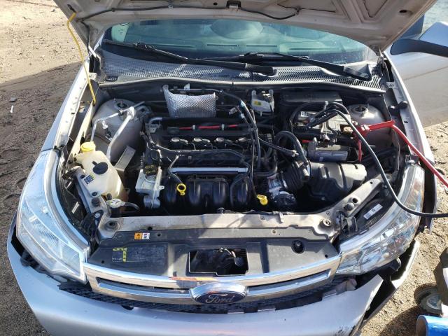 1FAHP36N69W203168 - 2009 FORD FOCUS SES SILVER photo 11