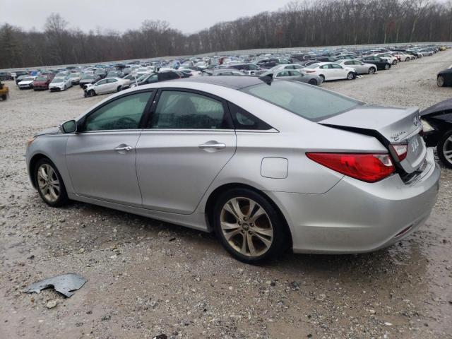 5NPEC4AC6DH524338 - 2013 HYUNDAI SONATA SE SILVER photo 2