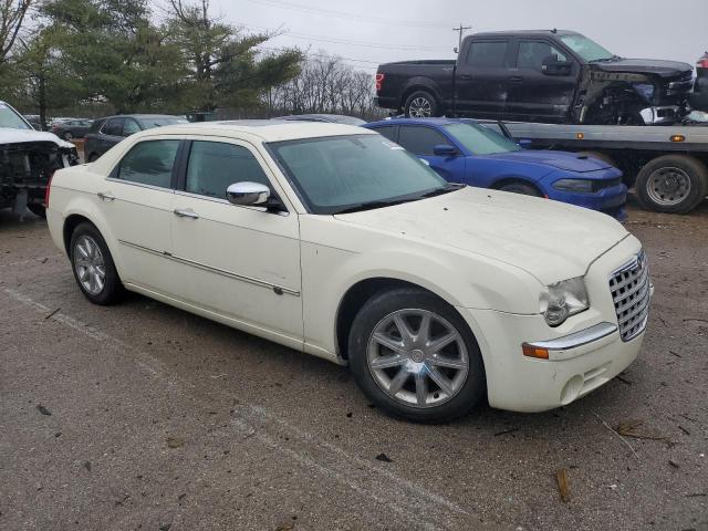 2C3CA6CT0AH114665 - 2010 CHRYSLER 300C CREAM photo 4