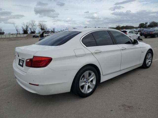 WBAXH5C50DD110537 - 2013 BMW 528 XI WHITE photo 3