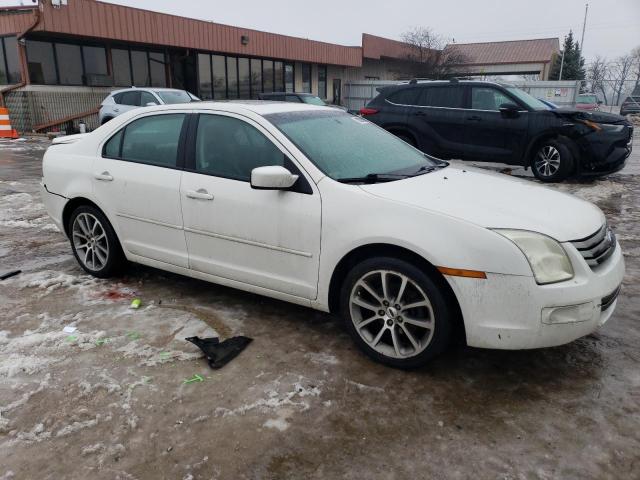 3FAHP07Z19R141312 - 2009 FORD FUSION SE WHITE photo 4