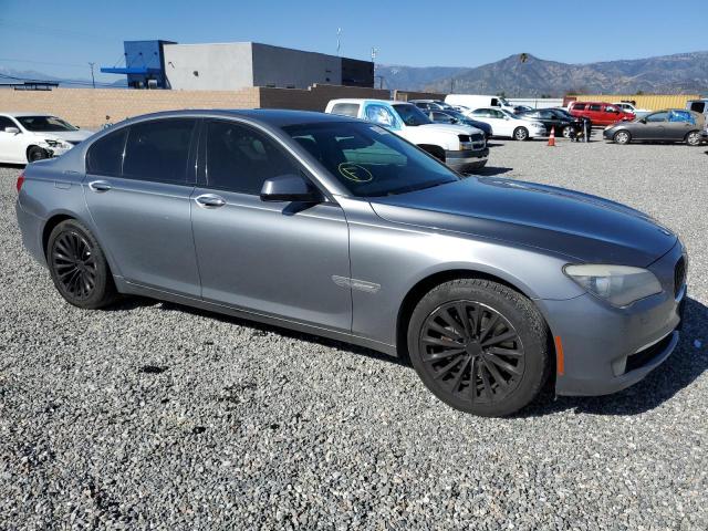 WBAKA4C50BC612606 - 2011 BMW 740 I GRAY photo 4