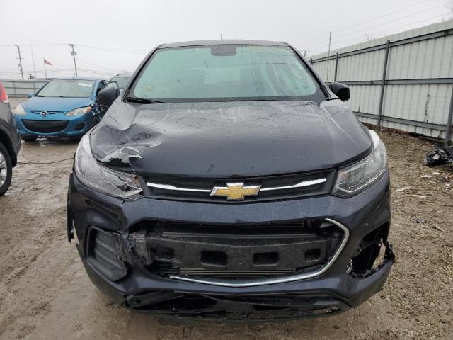 KL7CJNSM5NB505158 - 2022 CHEVROLET TRAX LS CHARCOAL photo 5