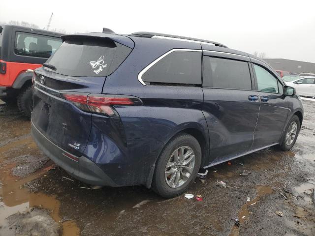 5TDKSKFC4NS053918 - 2022 TOYOTA SIENNA LE BLUE photo 3