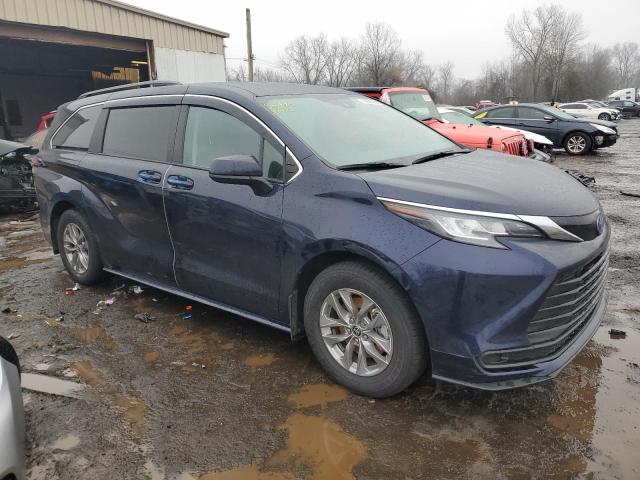 5TDKSKFC4NS053918 - 2022 TOYOTA SIENNA LE BLUE photo 4