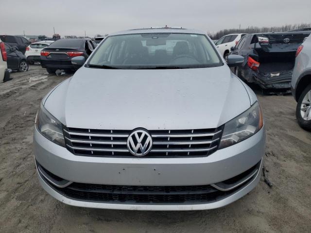 1VWBN7A34DC030583 - 2013 VOLKSWAGEN PASSAT SE SILVER photo 5