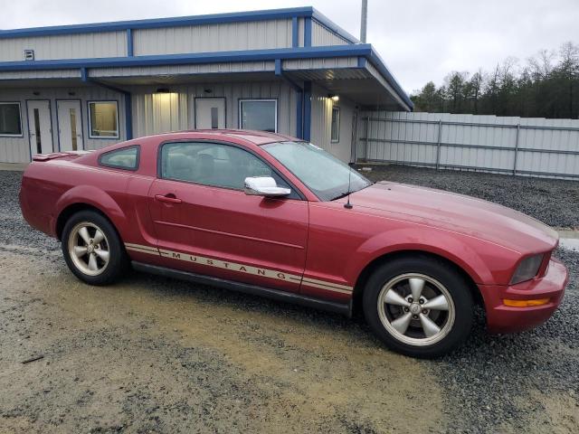 1ZVFT80N275310513 - 2007 FORD MUSTANG RED photo 4