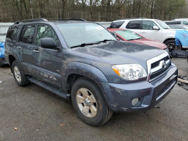 JTEZU14RX8K013621 - 2008 TOYOTA 4RUNNER SR5 GRAY photo 4