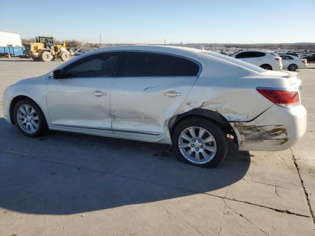 1G4GC5ERXDF295150 - 2013 BUICK LACROSSE WHITE photo 2