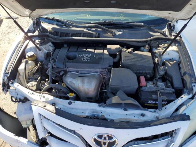 4T1BF3EK3AU551449 - 2010 TOYOTA CAMRY BASE WHITE photo 11