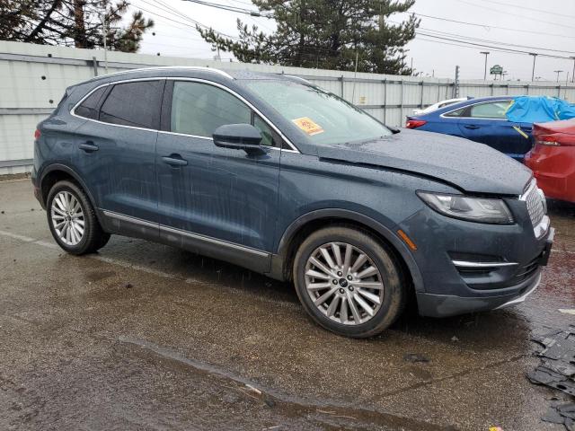 5LMCJ1C9XKUL43770 - 2019 LINCOLN MKC BLUE photo 4