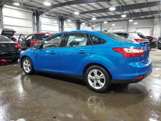 1FAHP3F2XCL261640 - 2012 FORD FOCUS SE BLUE photo 2